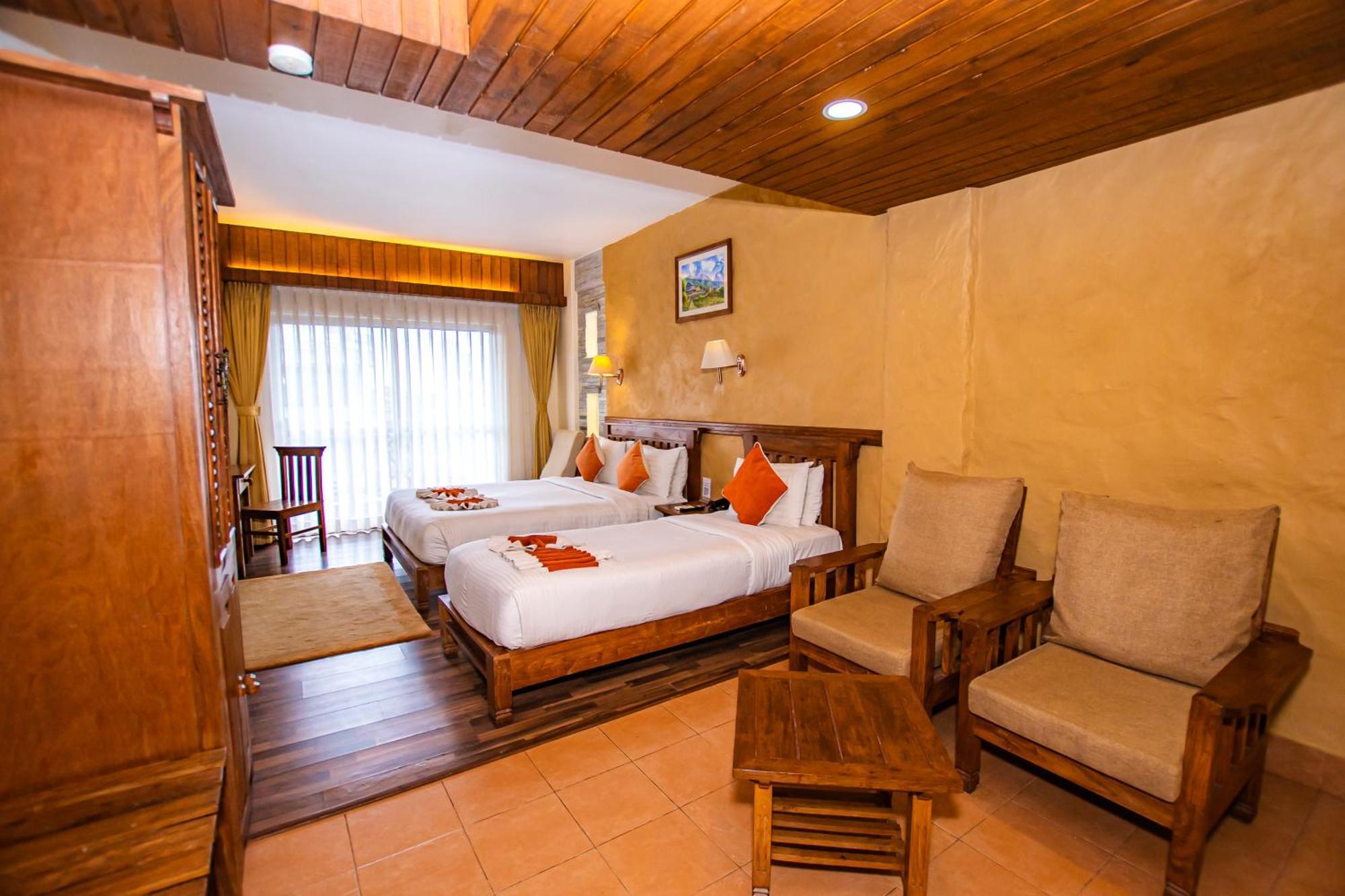 Pokhara Batika Hotel Ngoại thất bức ảnh