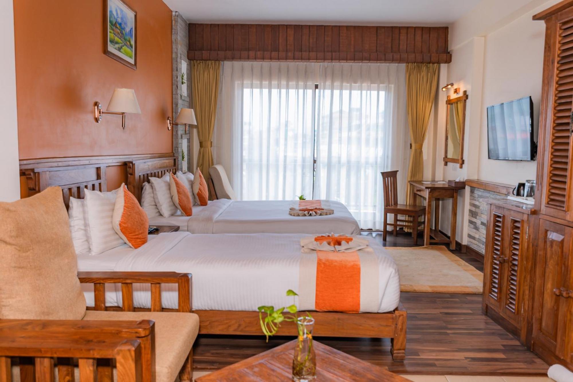 Pokhara Batika Hotel Ngoại thất bức ảnh