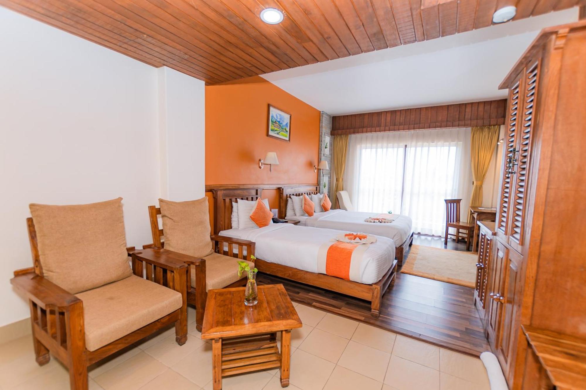 Pokhara Batika Hotel Ngoại thất bức ảnh