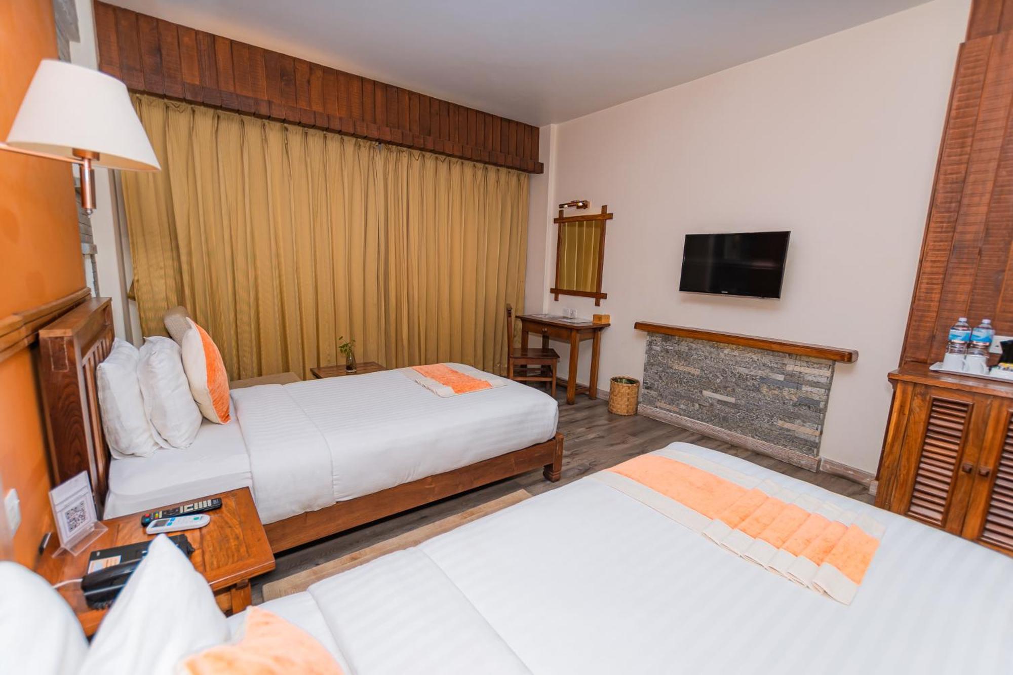 Pokhara Batika Hotel Ngoại thất bức ảnh