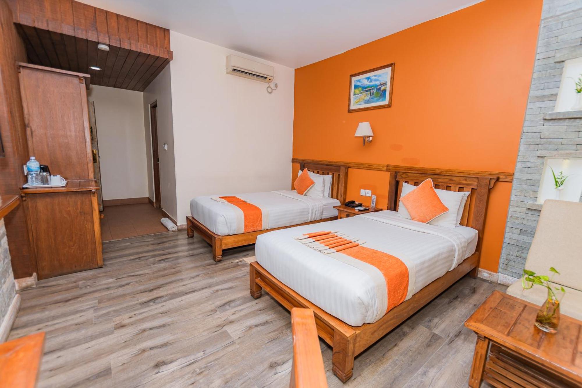 Pokhara Batika Hotel Ngoại thất bức ảnh