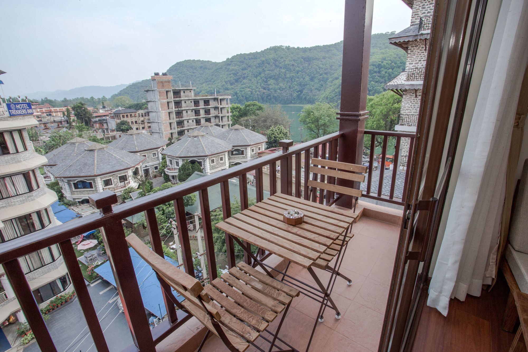 Pokhara Batika Hotel Ngoại thất bức ảnh